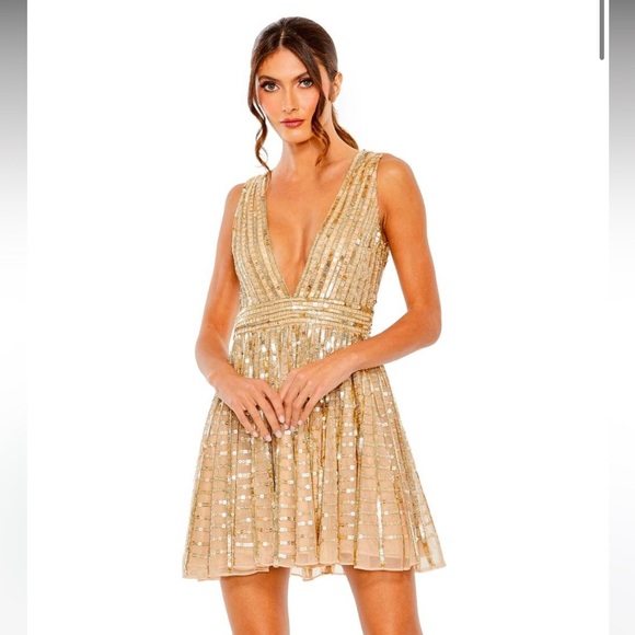 Mac Duggal Short Party Dress #10982 Size 4 NWT - Picture 1 of 17